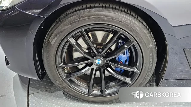 BMW 5 Series (G30) id 3753568 из Кореи 15