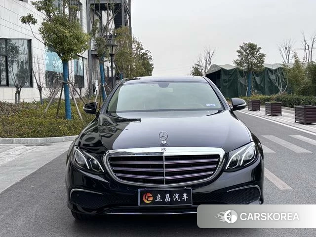 Mercedes-Benz E-class id 4241669 из Китая 9