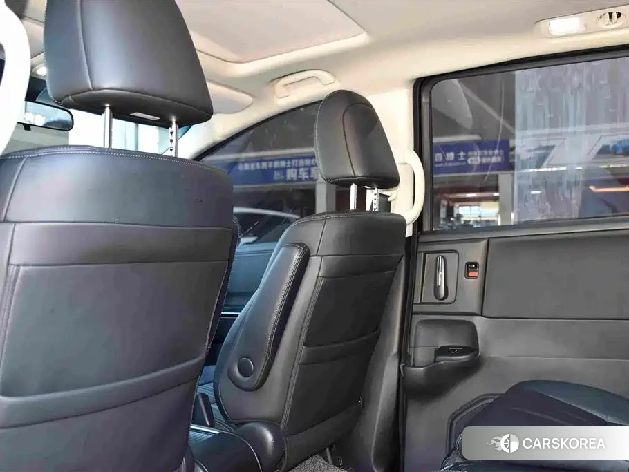 Honda Odyssey id 4686141 из Китая 17
