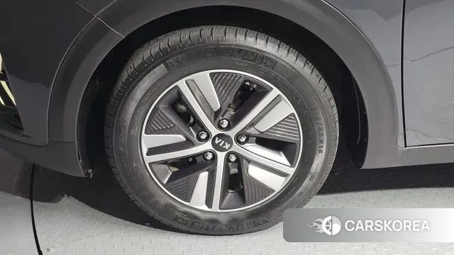 Kia The New Niro id 3562284 из Кореи 15