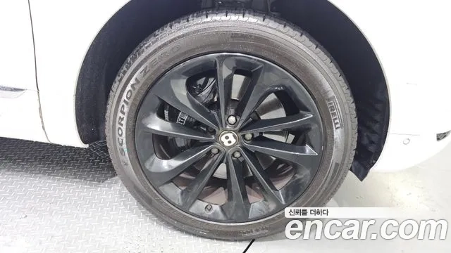 Bentley Bentayga id 2859954 из Кореи 15