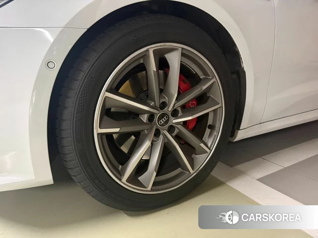 Audi A7 (4K) 2021 Белый из Кореи, фото 5