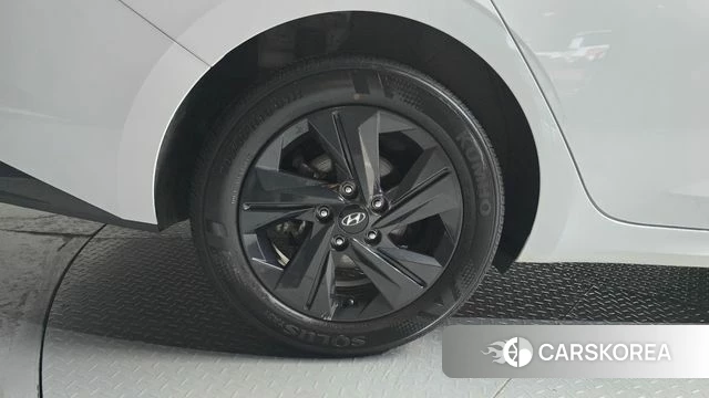 Hyundai Avante Hybrid (CN7) id 4322772 из Кореи 25