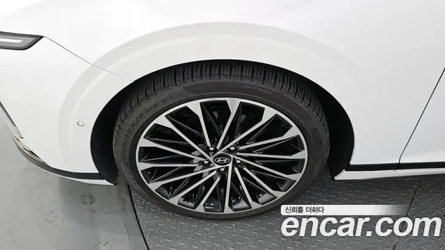 Hyundai Grandeur (GN7) id 2612118 из Кореи 15