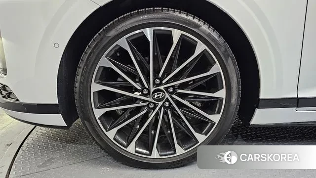 Hyundai Grandeur (GN7) id 3649303 из Кореи 15