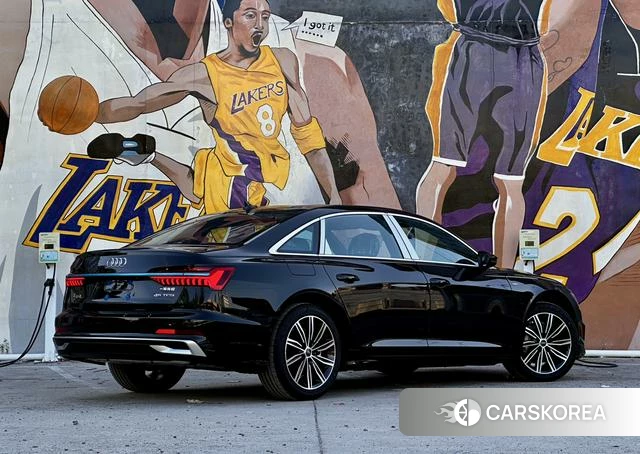 Audi A6L 2026 Черный из Китая, фото 5