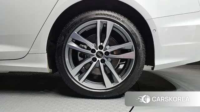 Audi A6 (C8) id 3675596 из Кореи 15