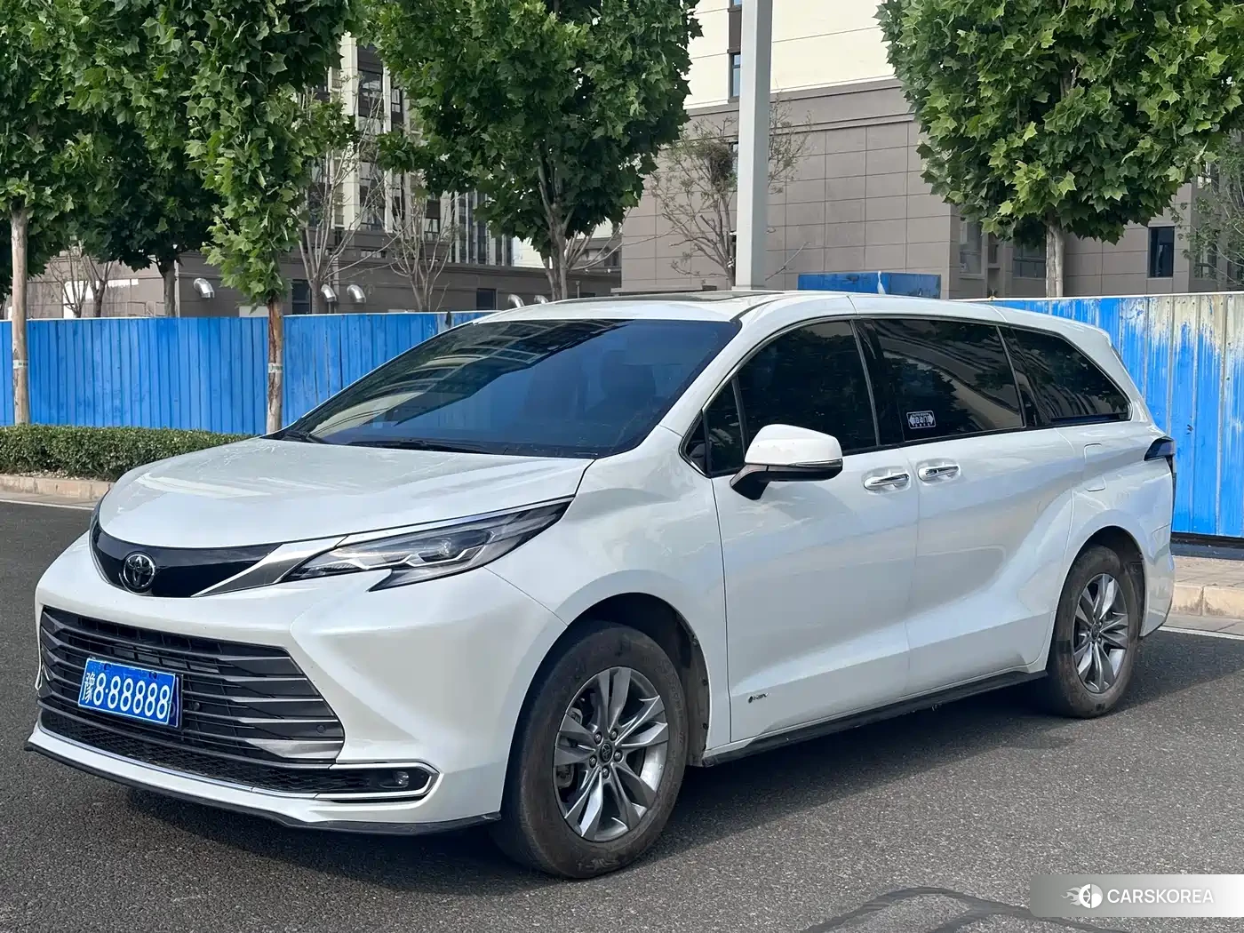 Toyota Sienna 2025 Белый из Китая, фото 5
