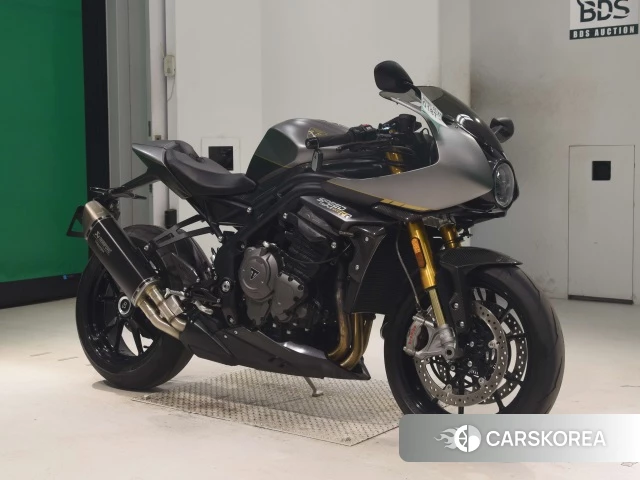 Triumph SPEED TRIPLE 1200 RR 2025 из Японии, фото 4