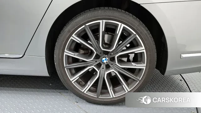 BMW 7 Series (G11) id 3489322 из Кореи 15