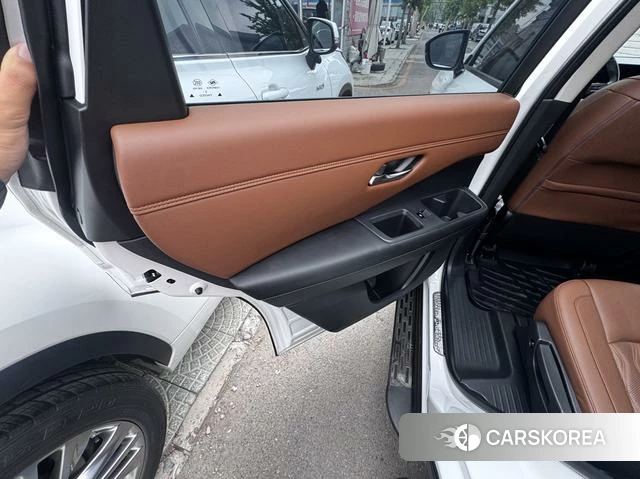 Nissan Exploring the land 2024 Белый из Китая, фото 5