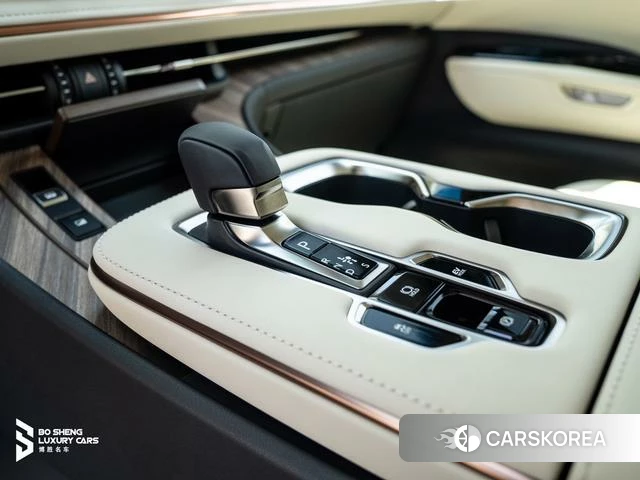 Lexus LM id 4273748 из Китая 45