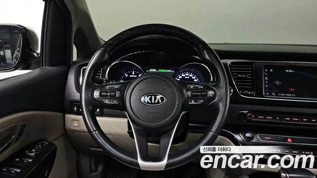 Kia The New Carnival id 2570972 из Кореи 15