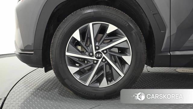 Hyundai Tucson (NX4) id 4898887 из Кореи 25