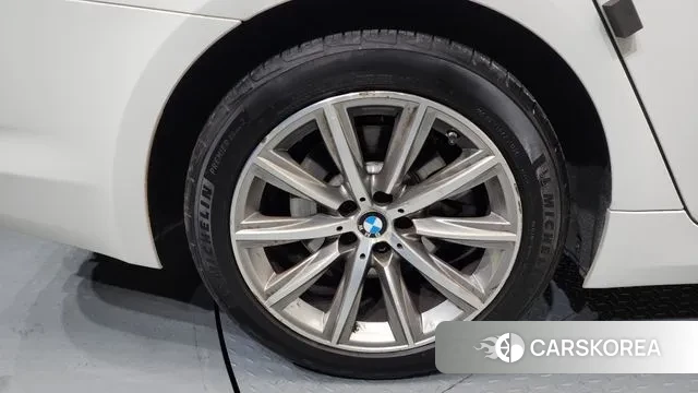 BMW 5 Series (G30) id 3489793 из Кореи 15