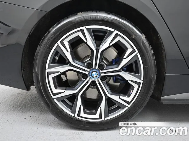 BMW i4 id 2696766 из Кореи 15