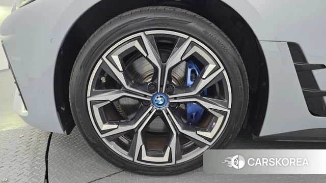 BMW i4 id 4745125 из Кореи 15