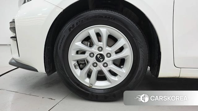 Kia Come New K3 id 4609859 из Кореи 15