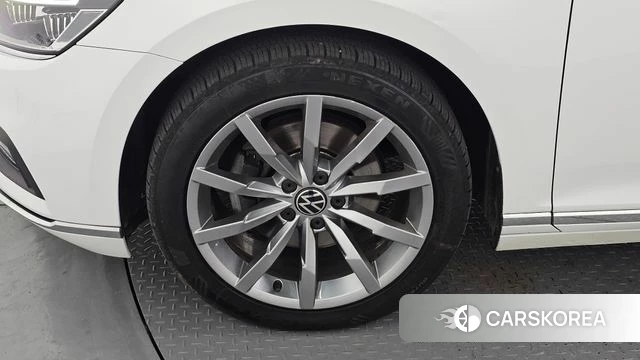 Volkswagen Passat GT (B8) id 4541195 из Кореи 15