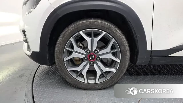 Kia Seltos id 3514651 из Кореи 15