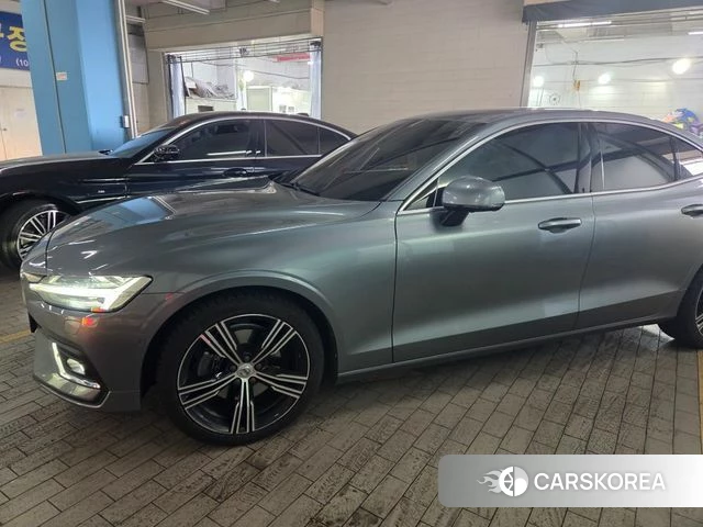 Volvo S60 3rd generation 2021 Серый из Кореи, фото 6