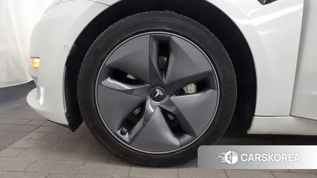 Tesla Model 3 id 3301857 из Кореи 15
