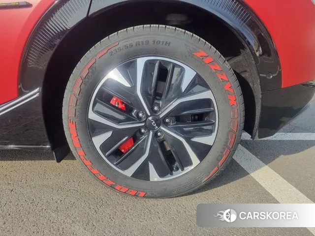 Kia EV6 id 3288618 из Кореи 9