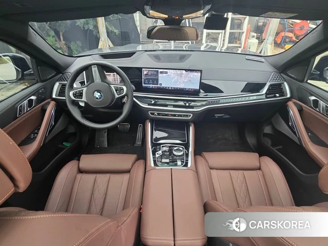 BMW X6 (G06) 2026 Серебристо-серый из Кореи, фото 5