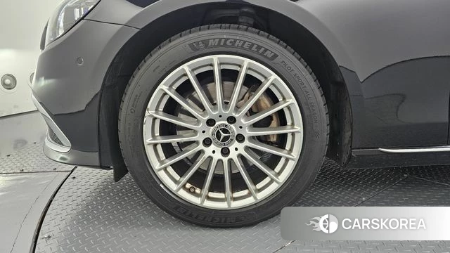 Mercedes-Benz E-Class W213 id 4614541 из Кореи 37
