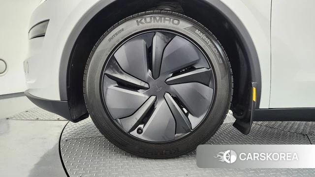 Tesla Model Y id 4847248 из Кореи 30
