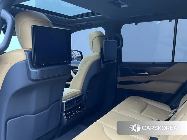 Lexus LX id 4263375 из Китая 23