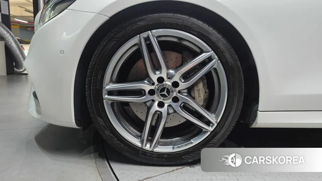 Mercedes-Benz E-Class W213 id 4698814 из Кореи 27