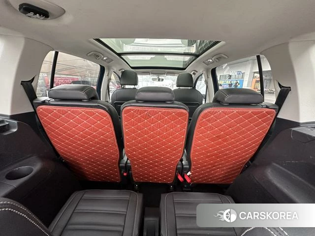 Volkswagen Touran L id 4239948 из Китая 10