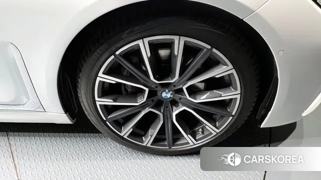 BMW 7 Series (G11) id 3373035 из Кореи 15