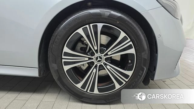 Mercedes-Benz E-Class W214 id 3876748 из Кореи 15