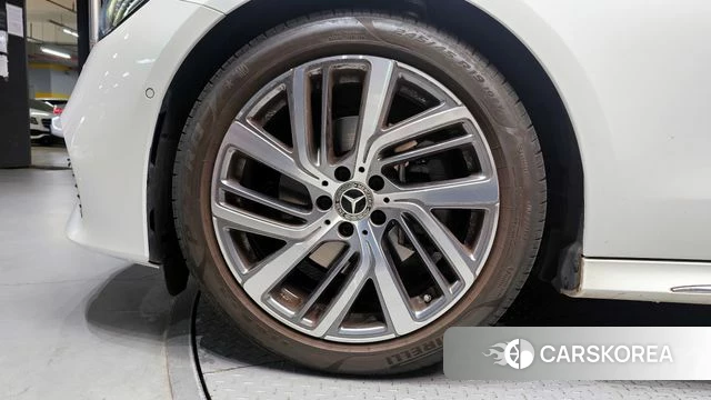 Mercedes-Benz E-Class W214 id 3933855 из Кореи 15