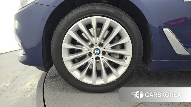 BMW 5 Series (G30) id 3598881 из Кореи 15