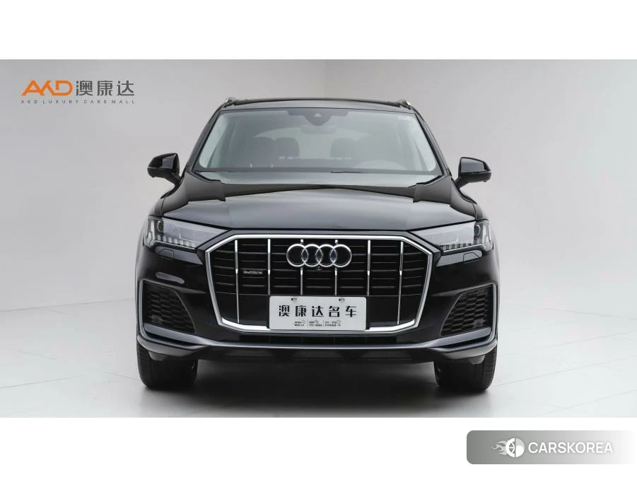 Audi Q7 2021 Черный из Китая, фото 6