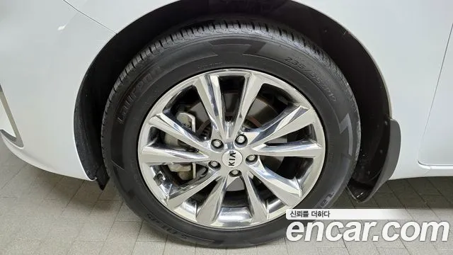 Kia The New Carnival id 2424995 из Кореи 15