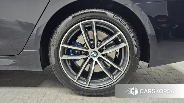 BMW 5 Series (G30) id 3701666 из Кореи 15