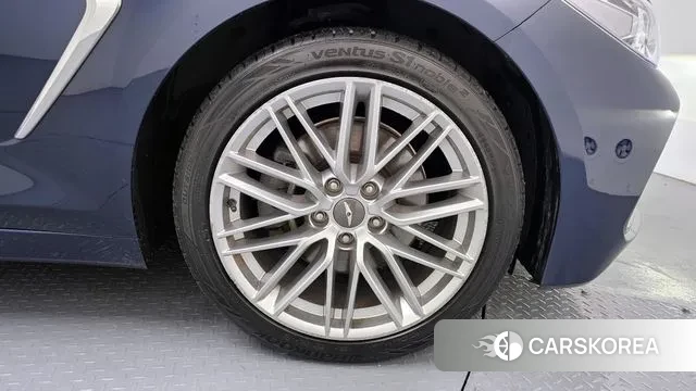 Genesis G70 id 3510002 из Кореи 15