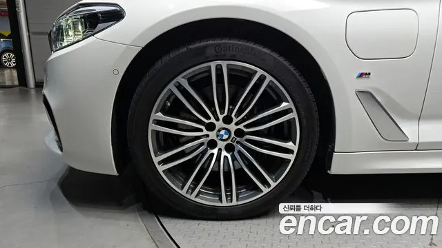 BMW 5 Series (G30) id 2849774 из Кореи 15