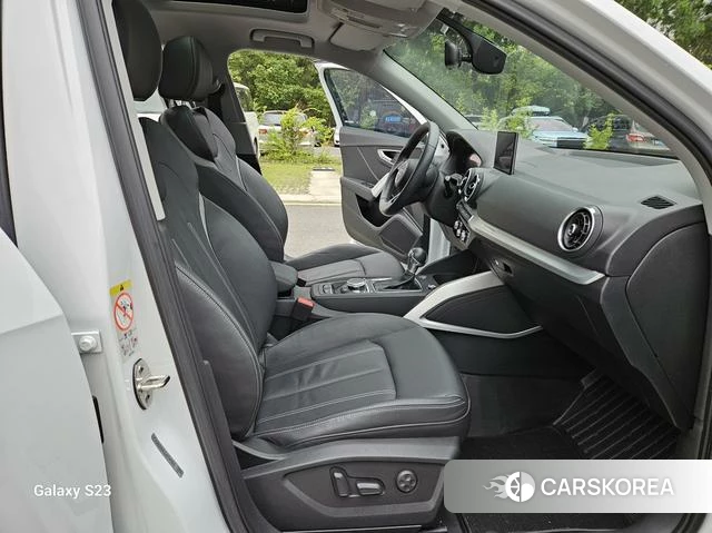 Audi Q2L id 4253777 из Китая 14
