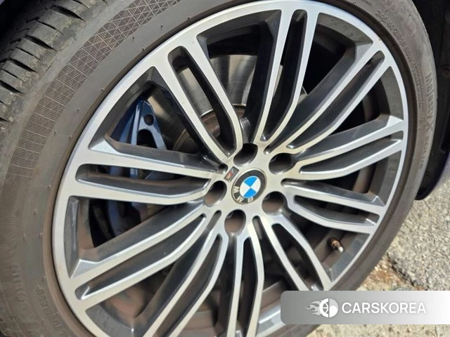 BMW 5 Series (G30) id 3860990 из Кореи 11