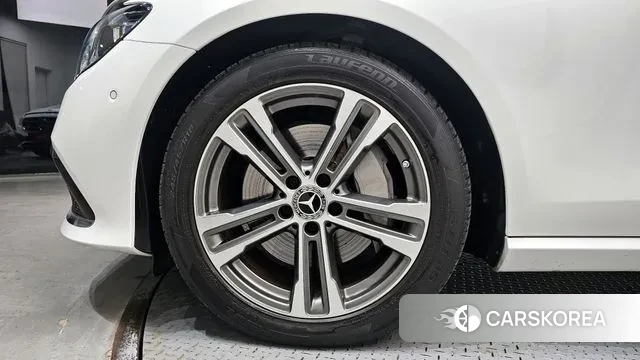 Mercedes-Benz E-Class W213 id 3752397 из Кореи 15