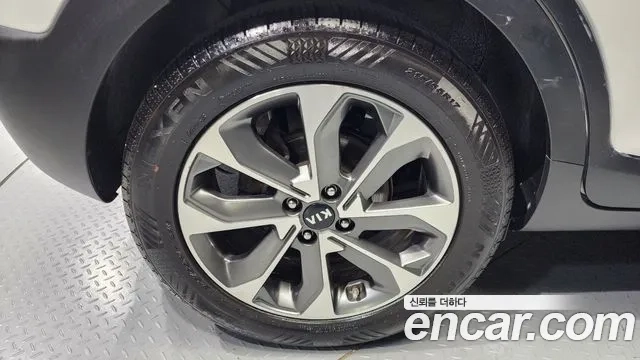 Kia Stonic id 2937429 из Кореи 15