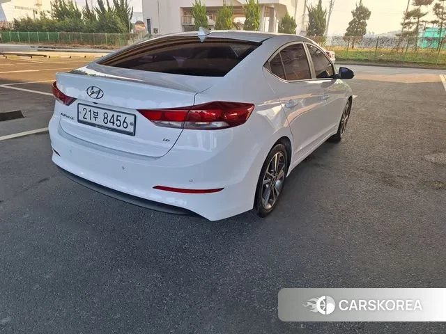 Hyundai Avante AD id 3480375 из Кореи 14