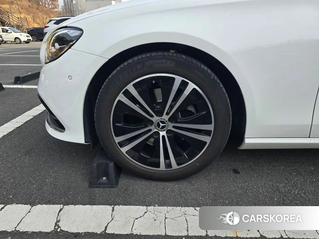 Mercedes-Benz E-Class W213 id 3795152 из Кореи 15