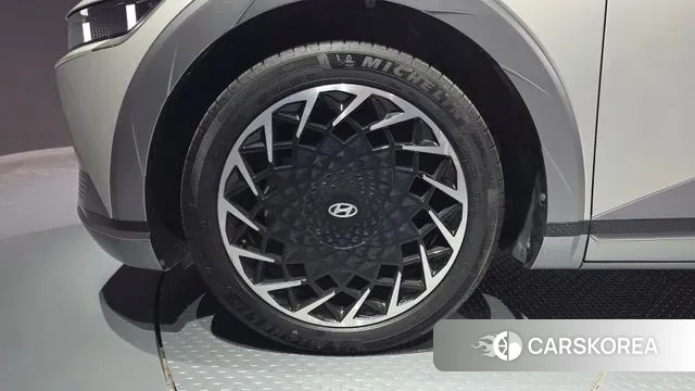 Hyundai Ionic 5 id 3290642 из Кореи 15