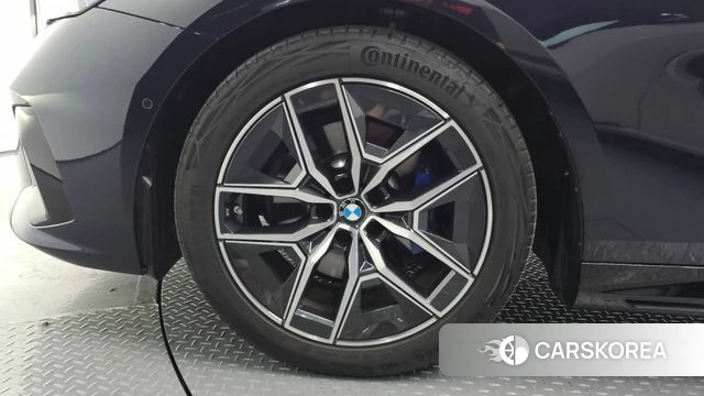 BMW 5 Series (G60) id 4767674 из Кореи 15